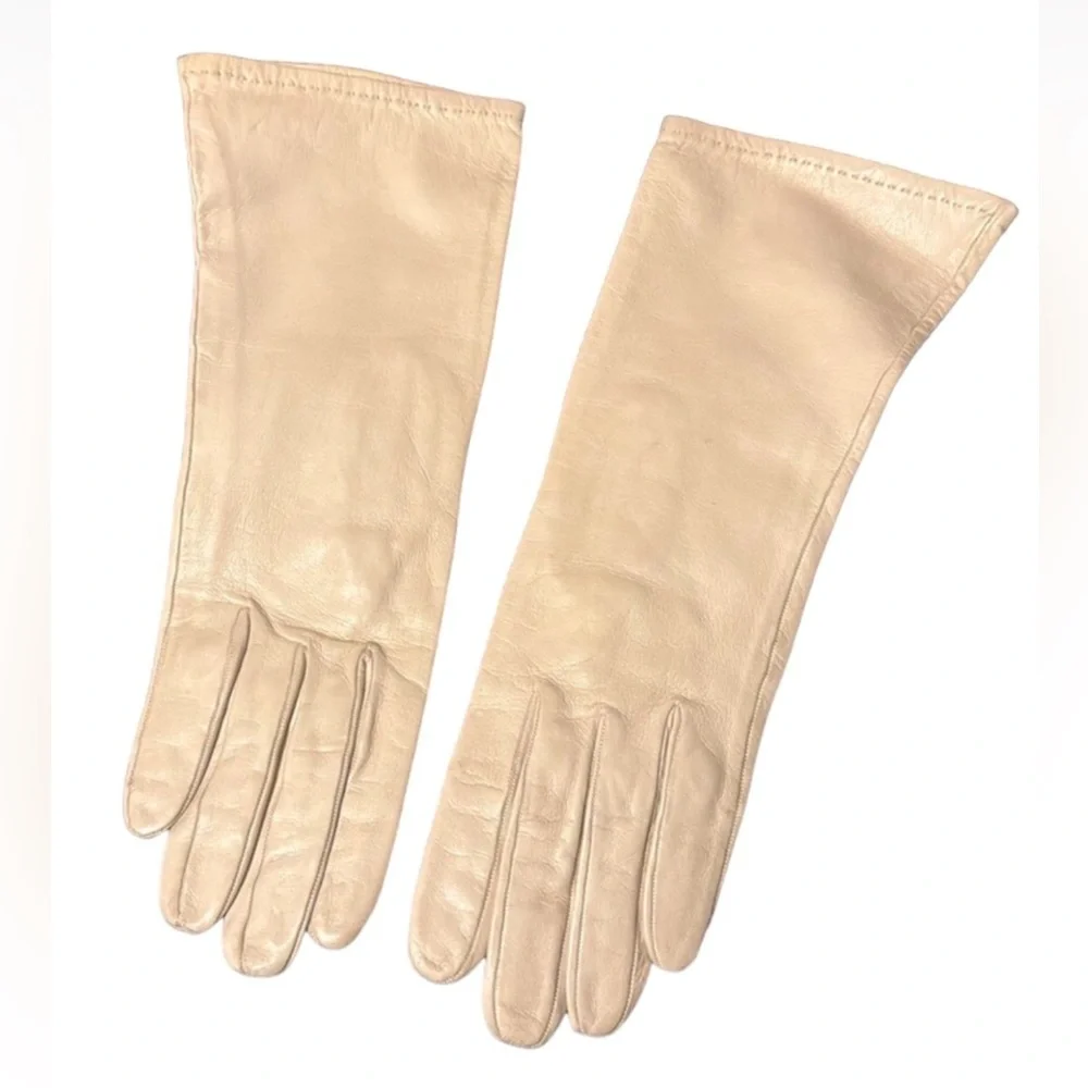 Vintage Denise Francelle Edelton France kid leather gloves Cream color
